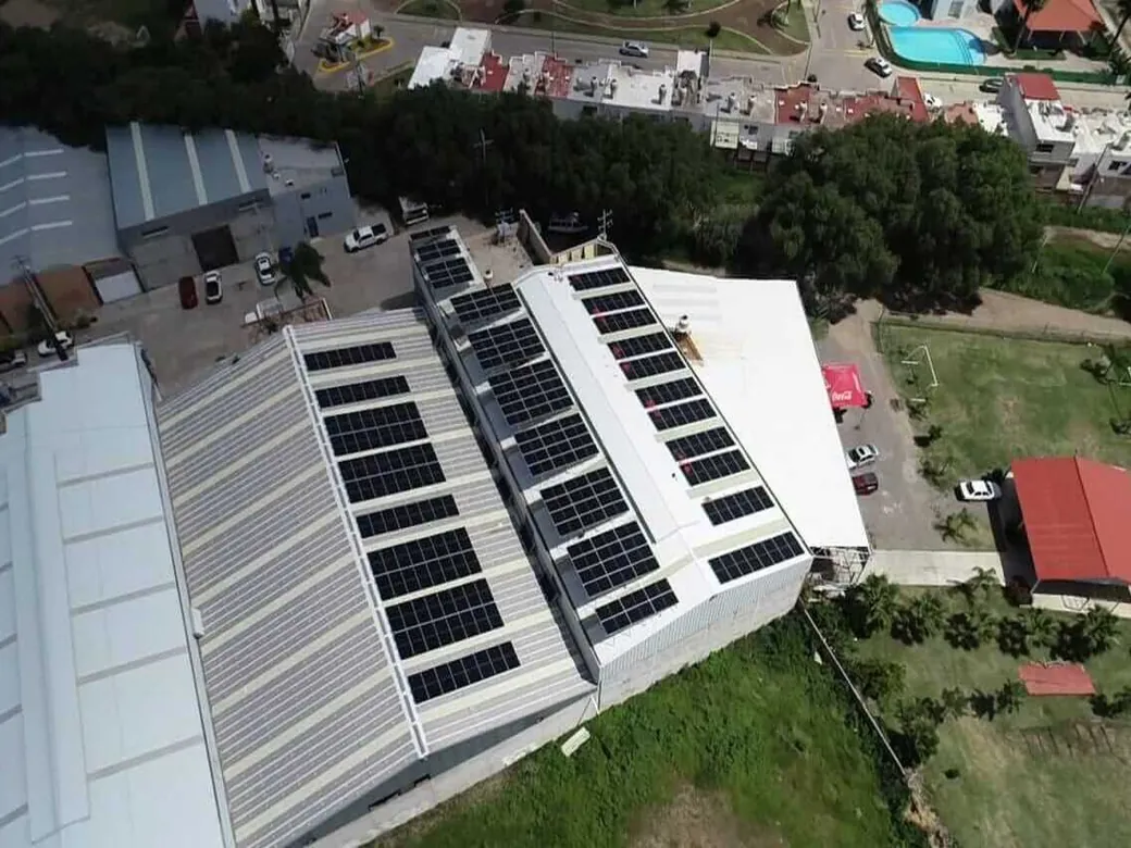 Sistema solar de Rollos de Plásticos, vista 4